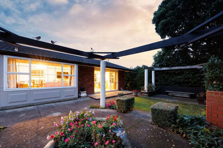 7 Woodfield Avenue Roslyn_37