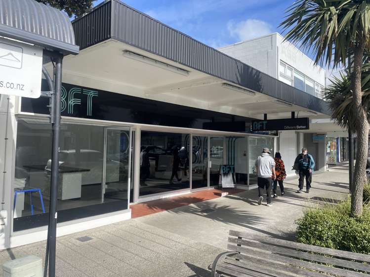 33 Bay Road_0