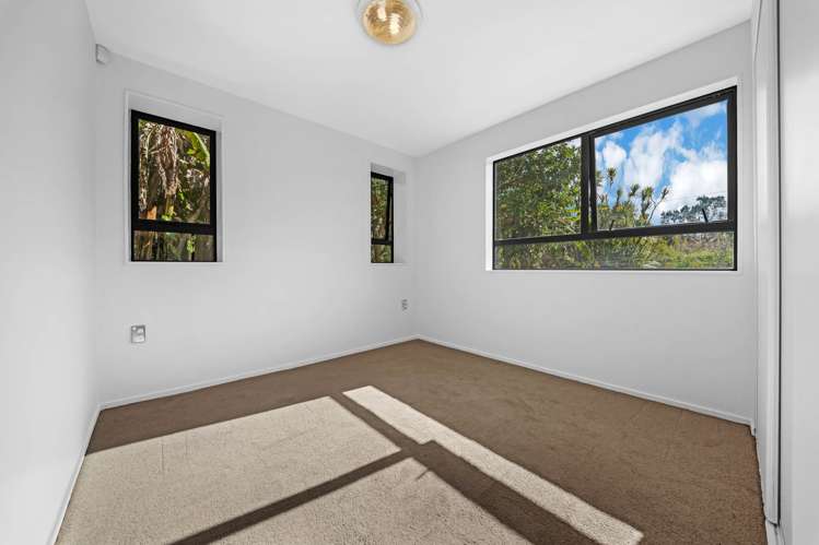 263 Golf Road Titirangi_30