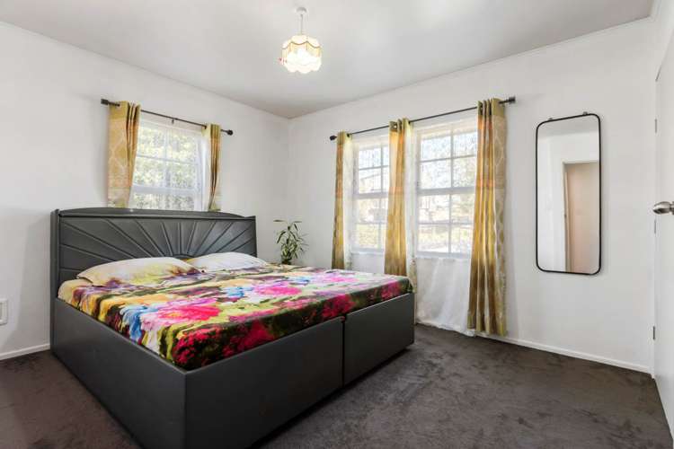 9 Riverpark Crescent Henderson_10