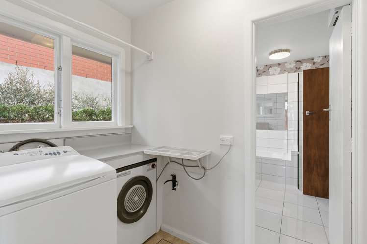 39 Te Awakura Terrace Mount Pleasant_19