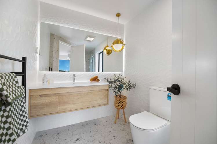 7/8 Park Rise Campbells Bay_13