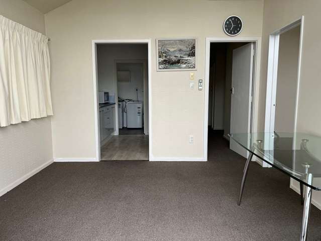 1/129 Glandovey Road Strowan_2