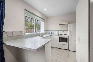2/9 Showgate Avenue_2