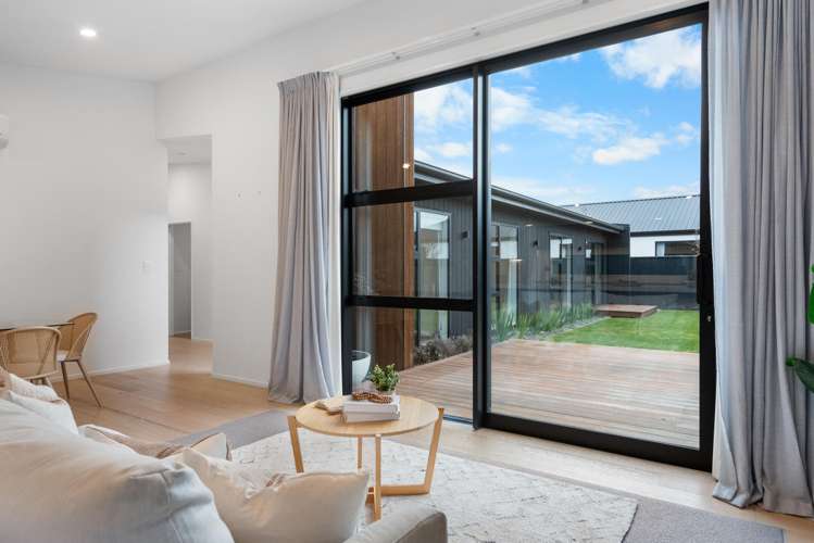 41 Grayshott Avenue Casebrook_24