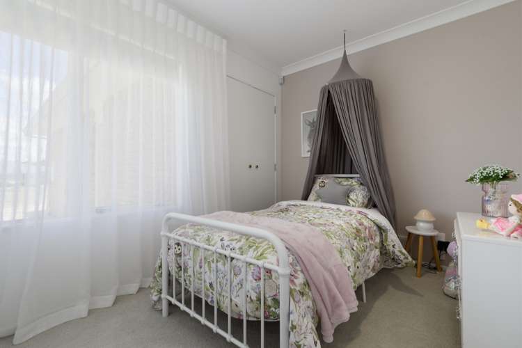 3 Hinton Place Pyes Pa_13