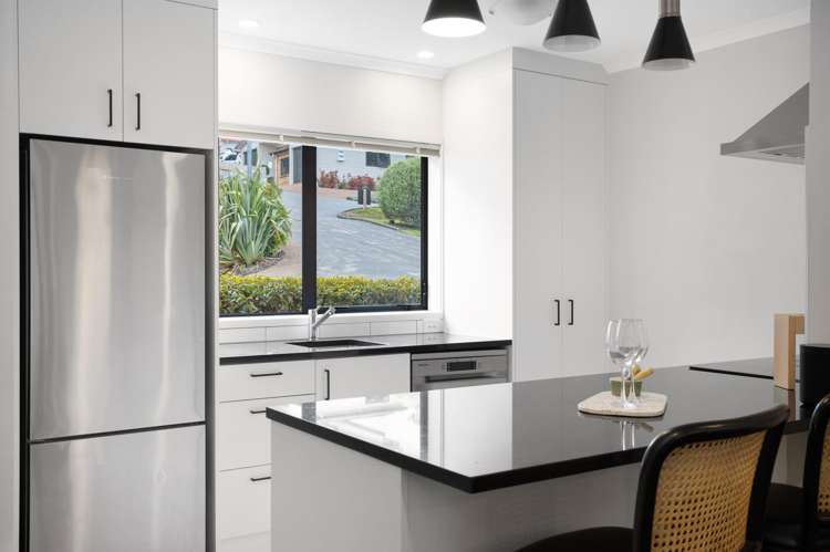 15/55 Verbena Road Birkdale_1