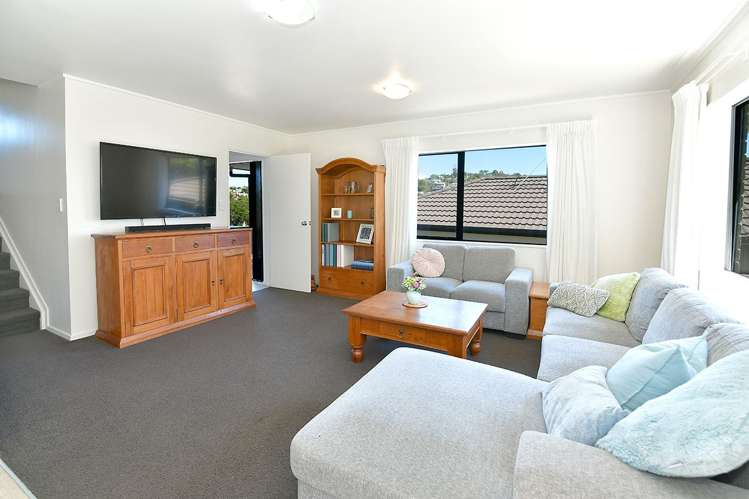 5 Ellenbury Place Stanmore Bay_8