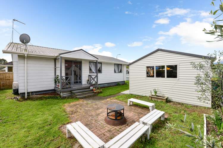 68a Montgomery Crescent Bader_12