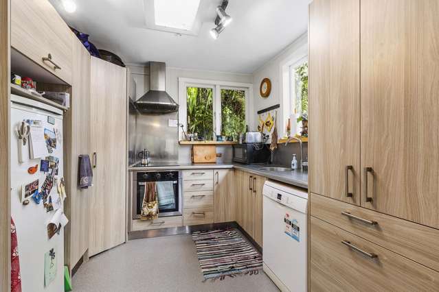 35-37 Airlie Road Plimmerton_2