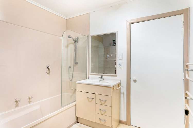 118 Laingholm Drive Laingholm_13