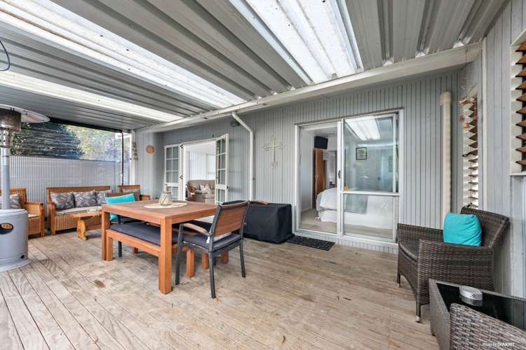 62 Gloria Avenue Te Atatu Peninsula_15