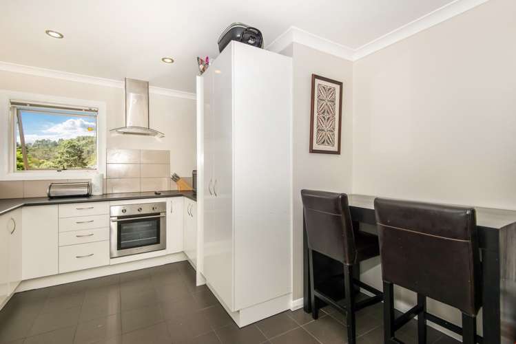 2/18 Puketitiro Street Glen Eden_11