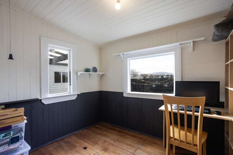 169 Surrey Street St Clair_23