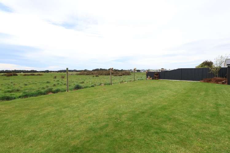 32 Lindsay Way Grasmere_43