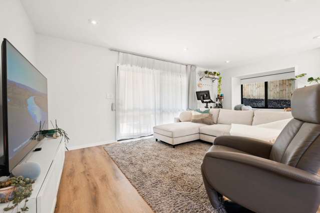 198D White Swan Road Mt Roskill_2