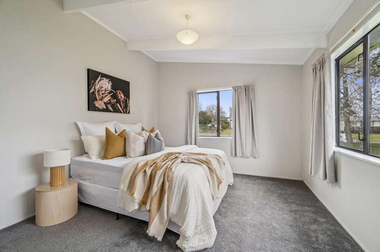 20 Milton Grove Owhata_9