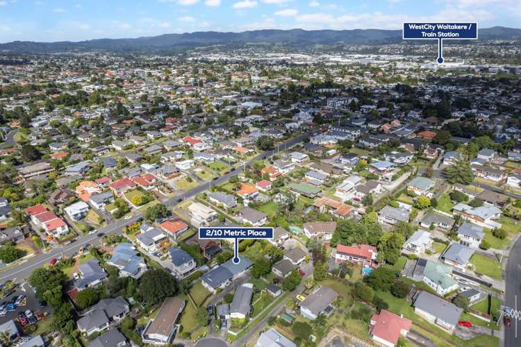 2/10 Metric Place Te Atatu South_16