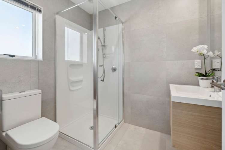 32 Brookview Drive Flat Bush_11