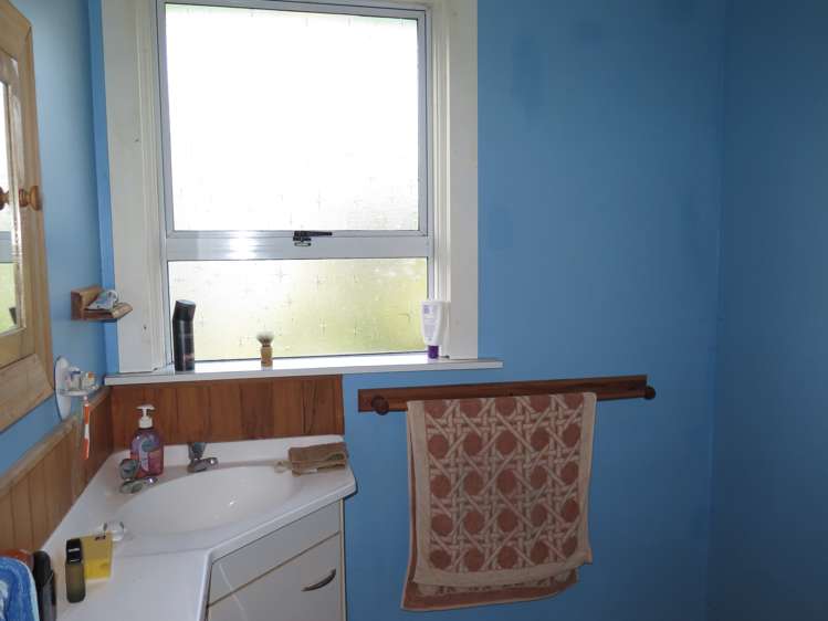 41 Luxmoore Road Waimataitai_13