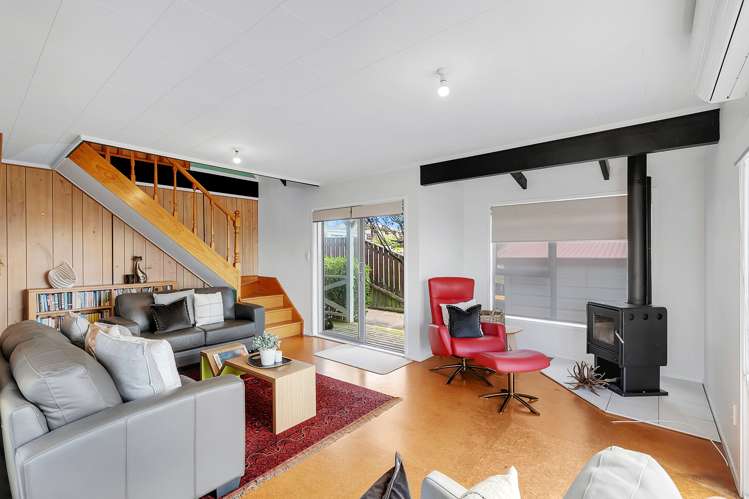 14 Tikati View Titahi Bay_5