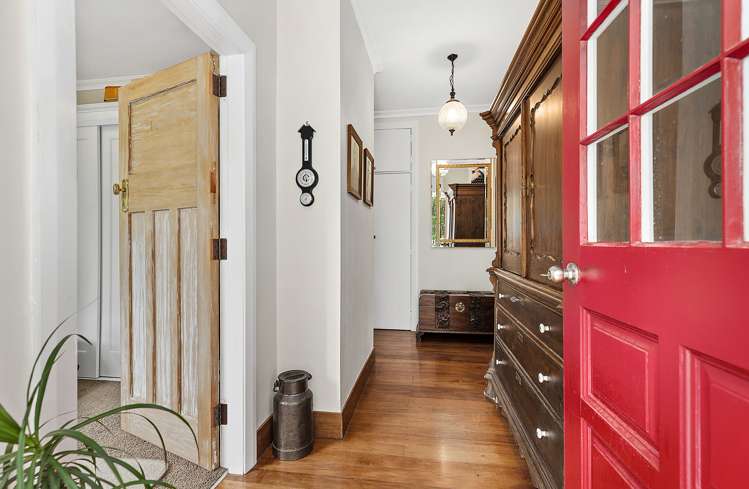 132 Onslow Road Khandallah_3