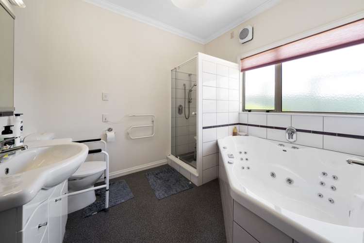 46 Eskdale Road Papakowhai_19