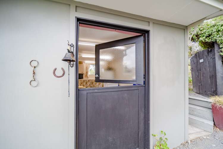 22 Tod Road Otane_23