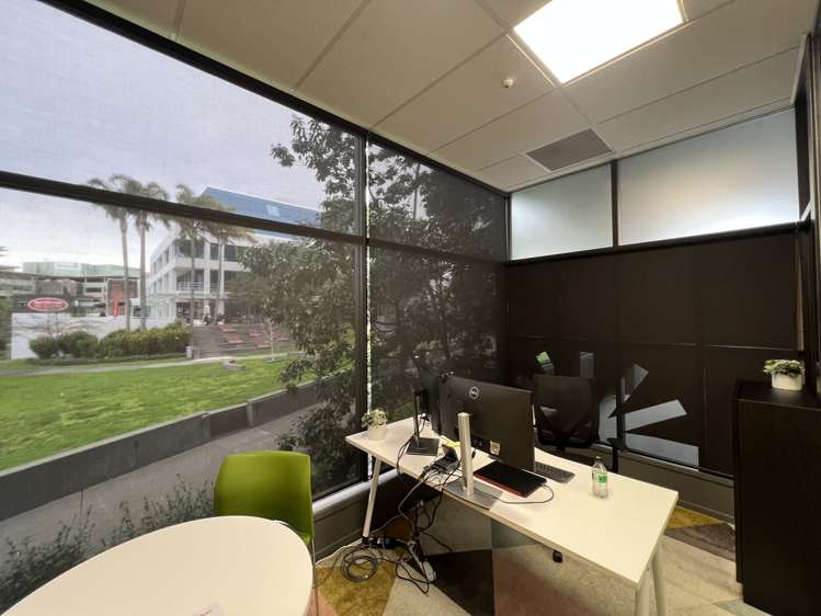 Ground Floor/51 Hurstmere Road Takapuna_3
