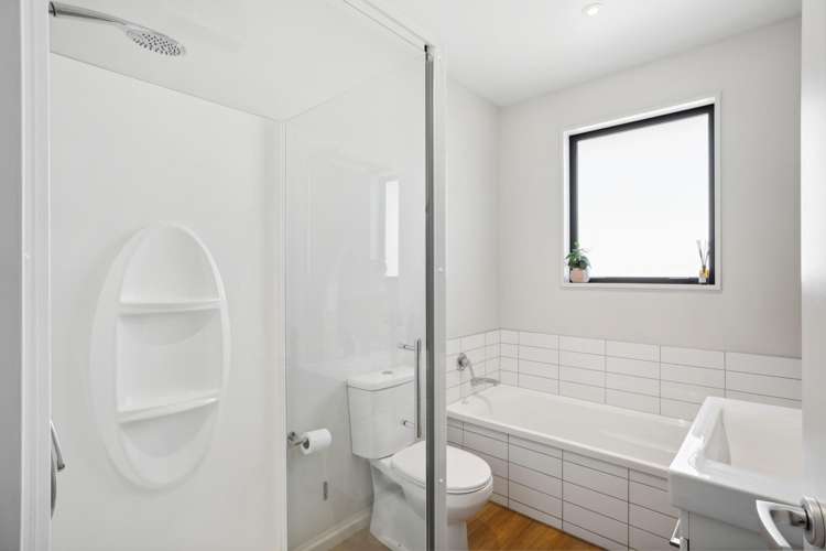 12 Warbler Lane Albert Town_16