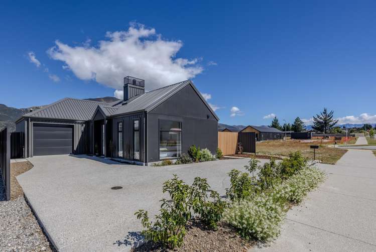 8 Longview Drive Lake Hawea_0