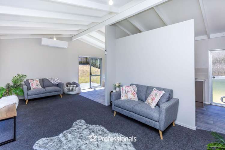 23 Hartford Crescent Totara Park_2