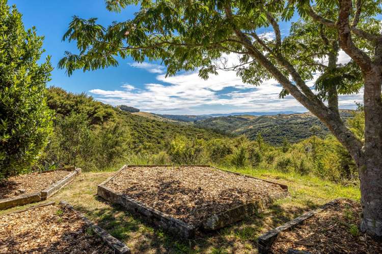 161 Orapiu Road Waiheke Island_23