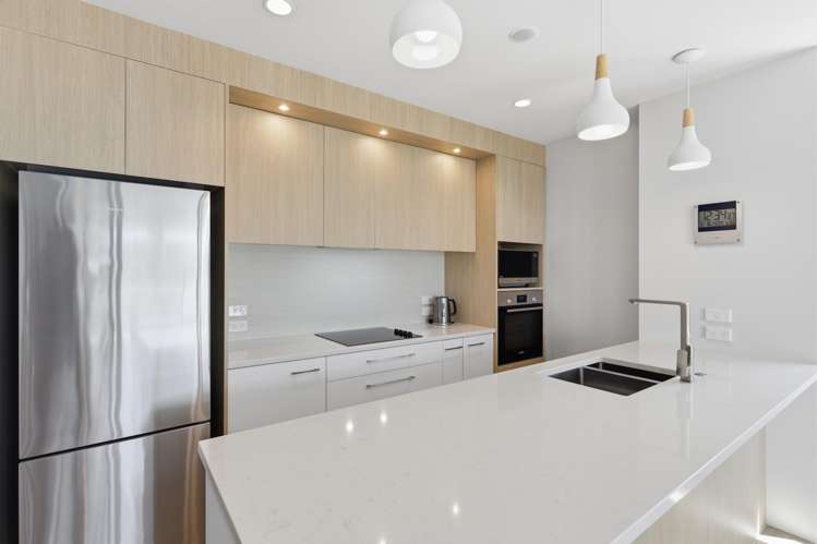 8/392 Hibiscus Coast Highway_5