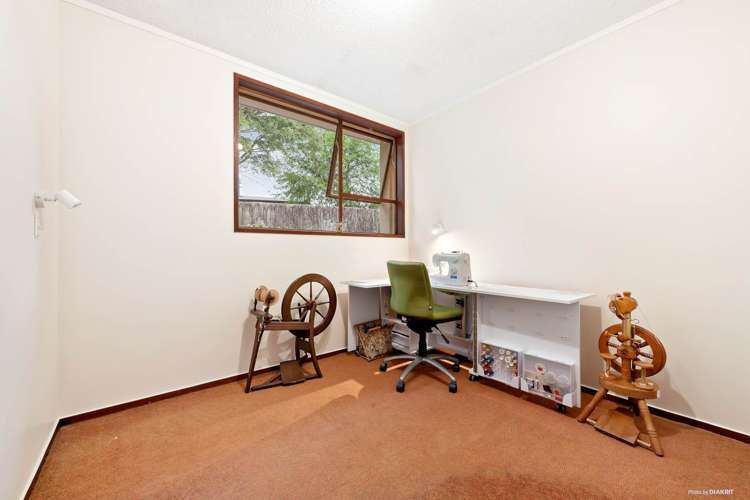 12a Shetland Street Glen Eden_11