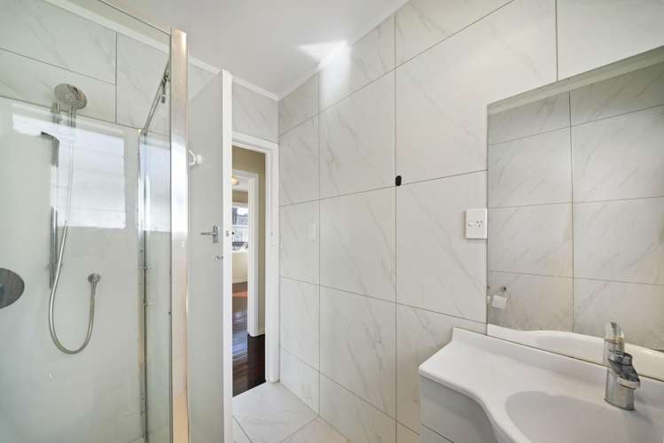 21 Mckean Avenue Manurewa_11