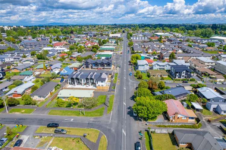 69 May Street Hamilton East_15