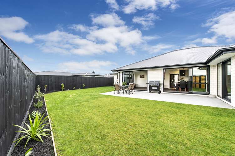 23 Whitehorn Drive Lincoln_22