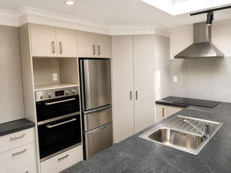 79 Idris Road 1438_5