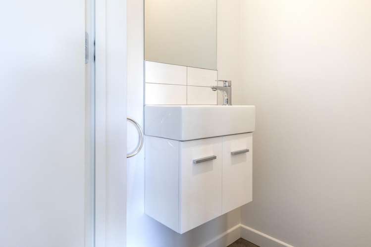 22 Menin Gate Crescent Broomfield_15