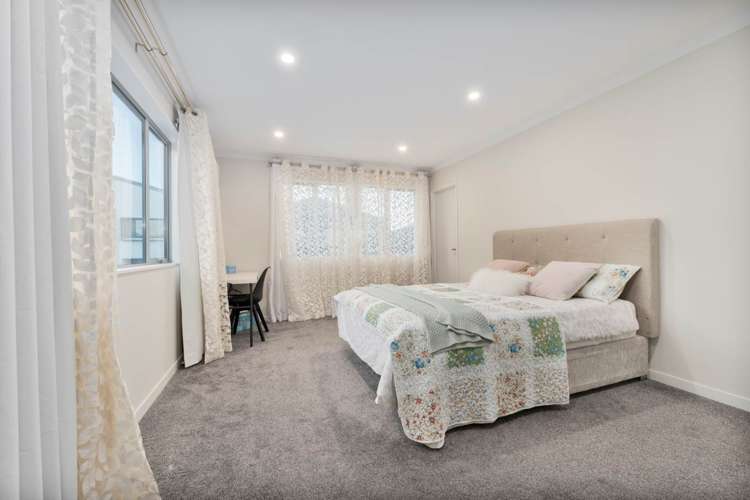 32 Thomas Rielly Avenue Hobsonville_19