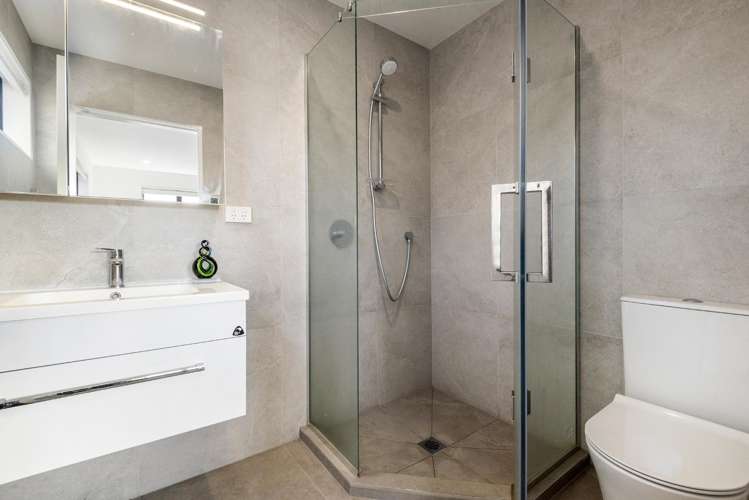 12 Mahinga Kai Way Belmont_17