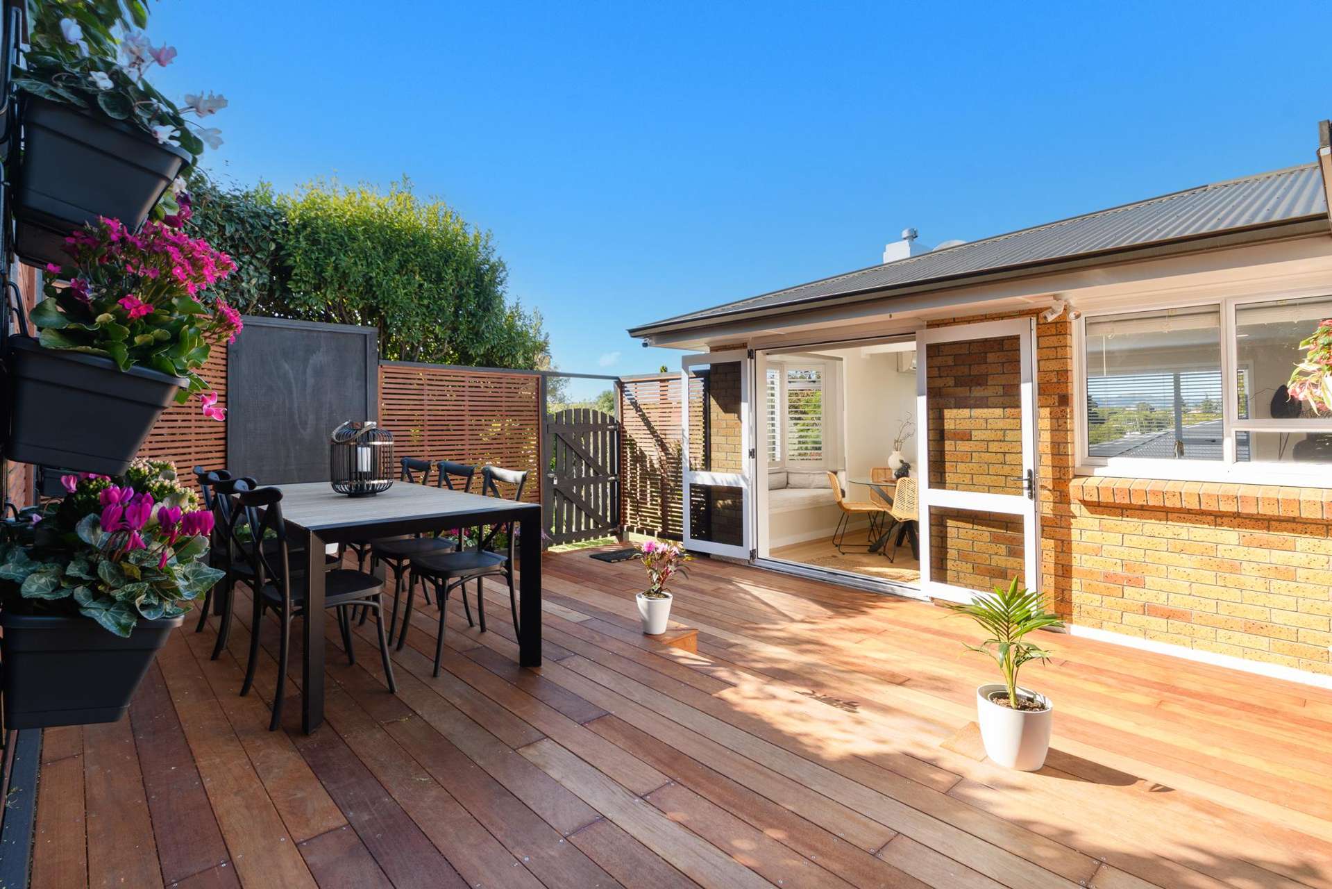 24 Warwick Place Brookfield_0