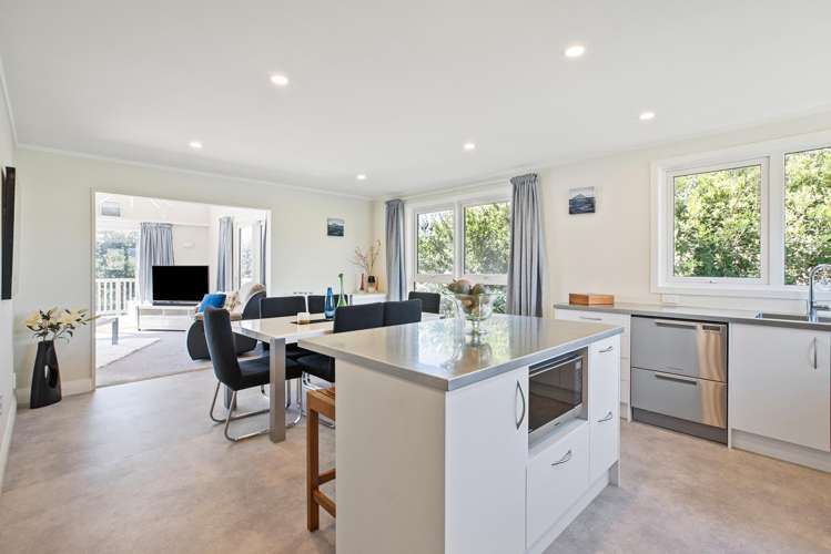 7 Nuhaka Place Paraparaumu Beach_13