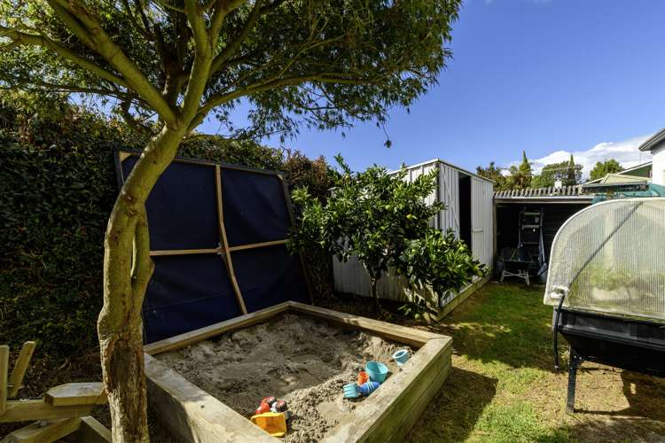 253 Levers Road Matua_11