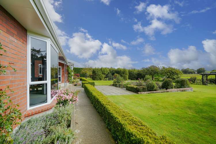 320 Mcivor Road Myross Bush_18