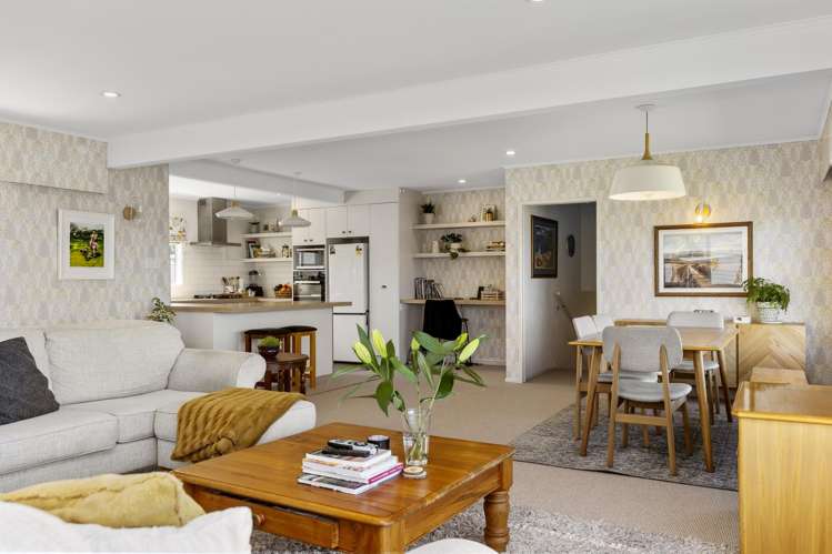 12 Wheretia Street Central_14