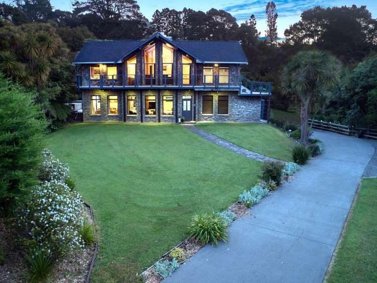 25 Cochran Road Oratia_13