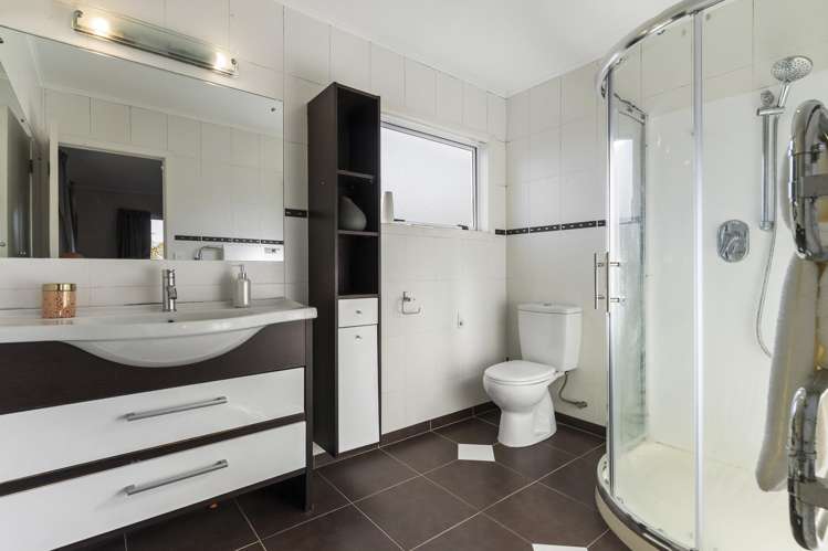 5 Gatman Street Birkdale_10