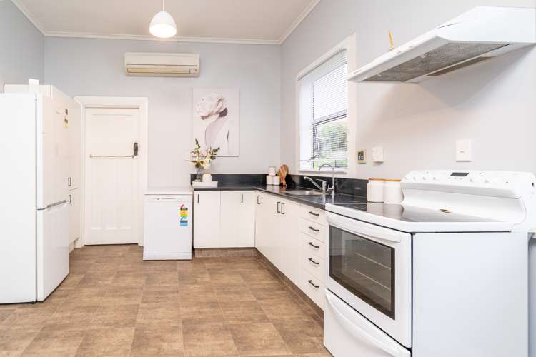 32 Bernard Street Kenmure_25